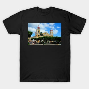 Nicaragua - Cathédrale de Granada T-Shirt